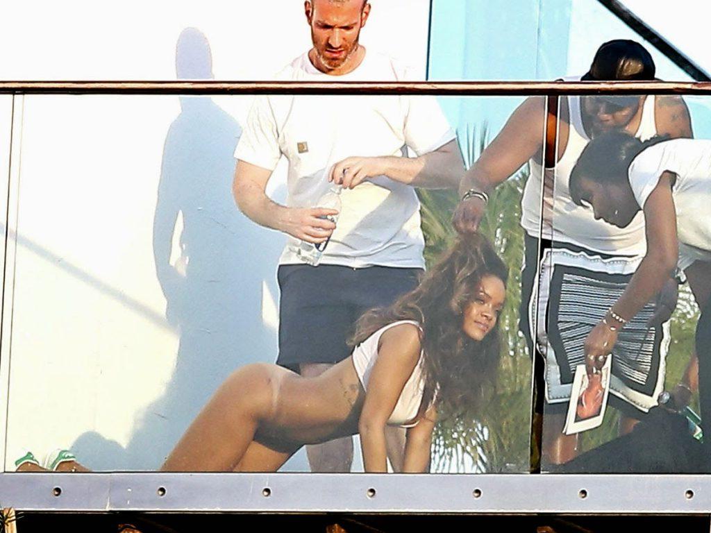 23P Rihanna Nude