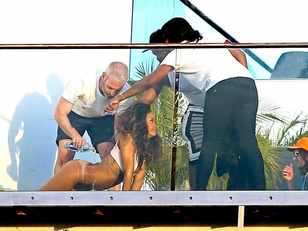 23P Rihanna Nude