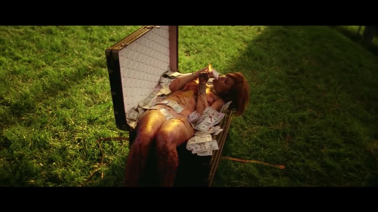25P Rihanna Nude pics