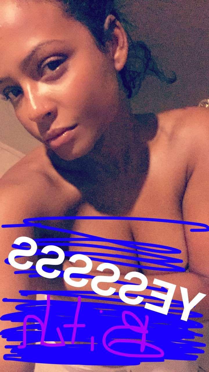 6P Nude Photos of Christina Milian