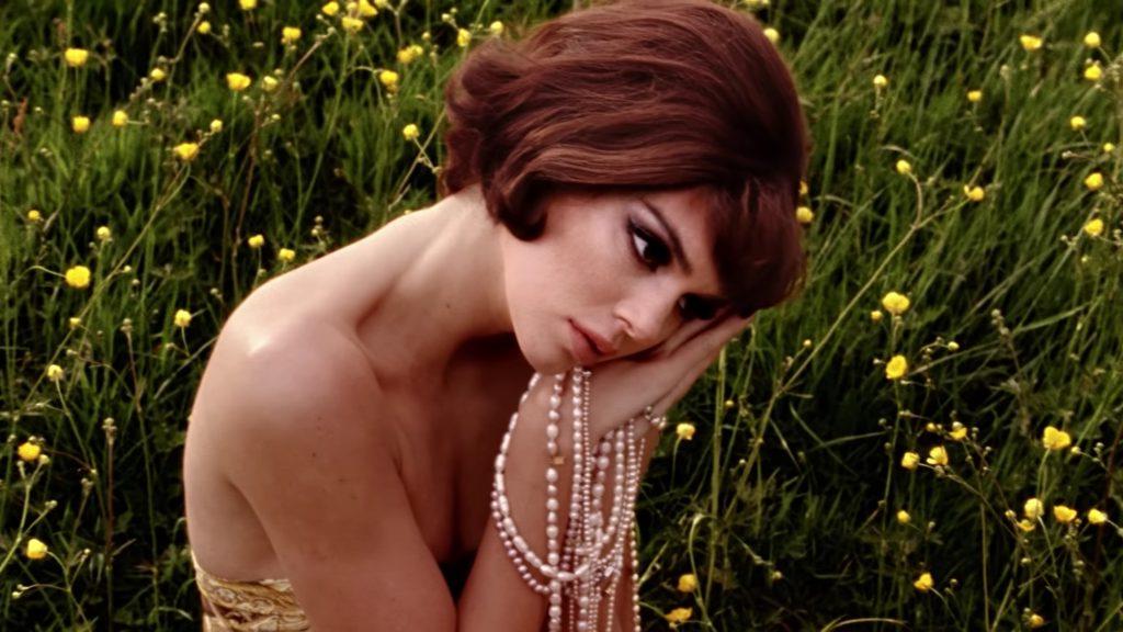 9P Kendall Jenner Nude