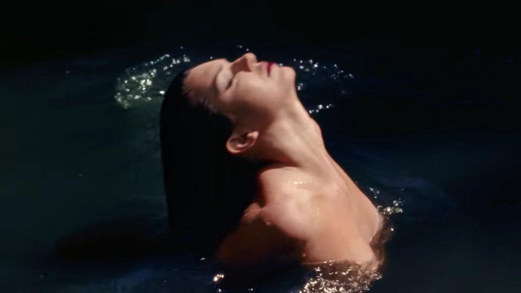 9P Kendall Jenner Nude
