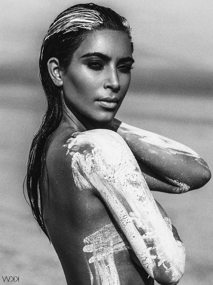 9P Nude pics of Kim Kardashian