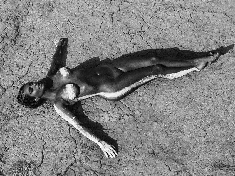 9P Nude pics of Kim Kardashian