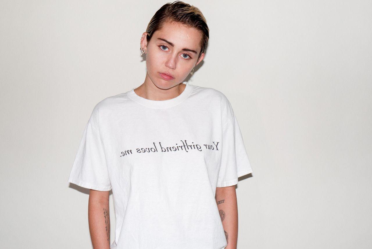 19P Miley Cyrus nude photoshoot