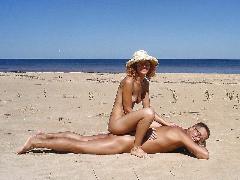25P Nudist Beach Fun