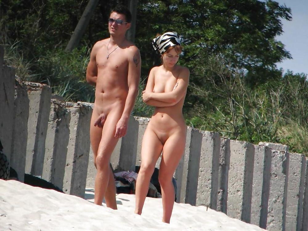 25P Nudist Beach Fun