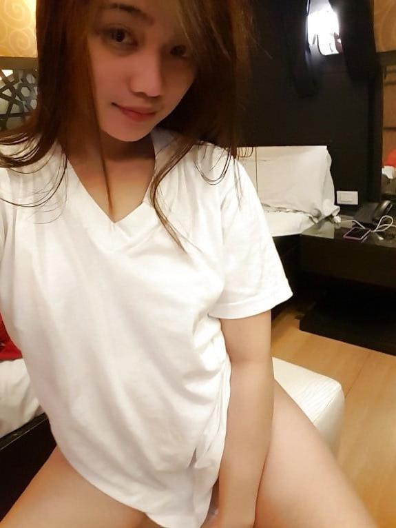 25P TWO HOT PINAY LESBIANS
