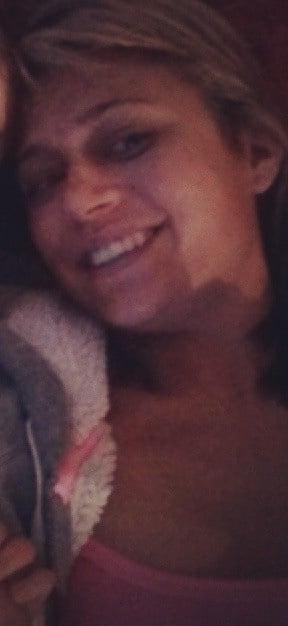 25P White Trash Hottie