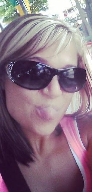 25P White Trash Hottie