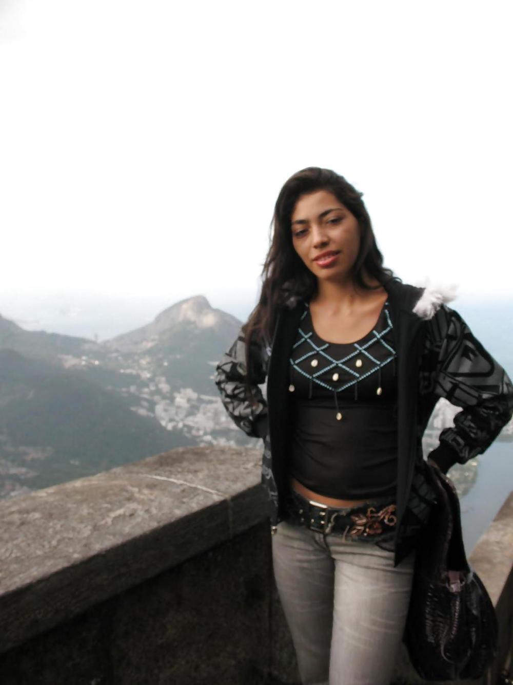 25P LATINA TEEN