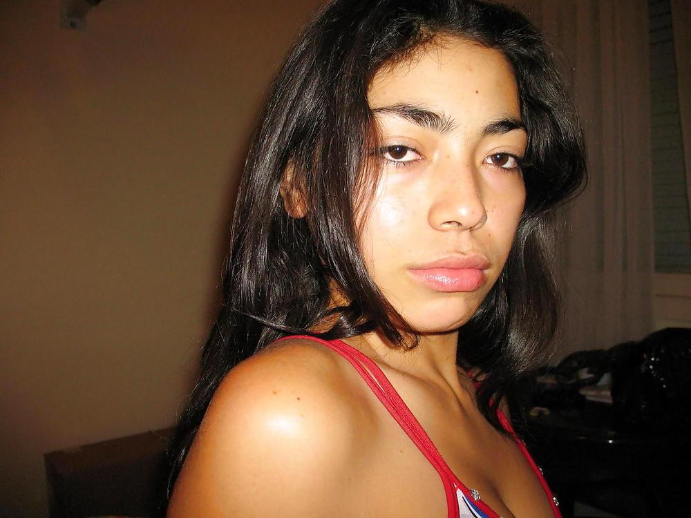 25P LATINA TEEN