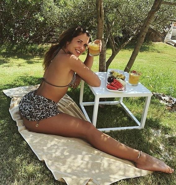 25P White sexy Instagram part 2