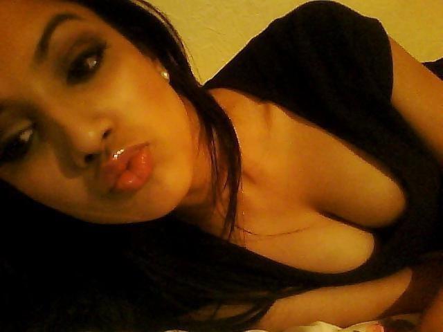 25P Hot Girl Maldiv Honeymoon Nude Picture leaked