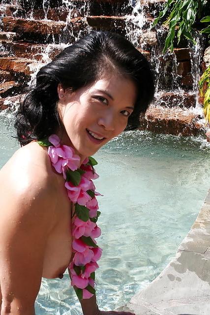 25P Asian Milf Jade