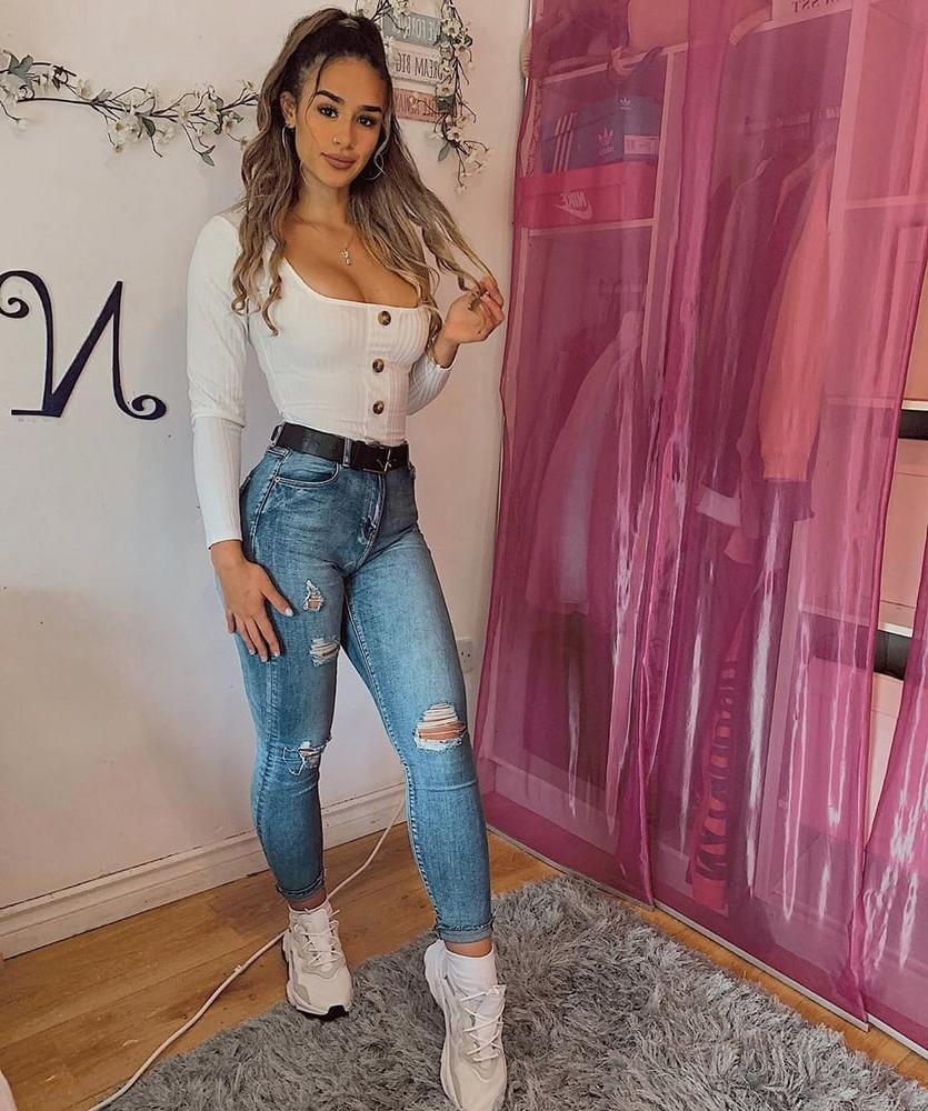 25P Gym Slut Snowbunny