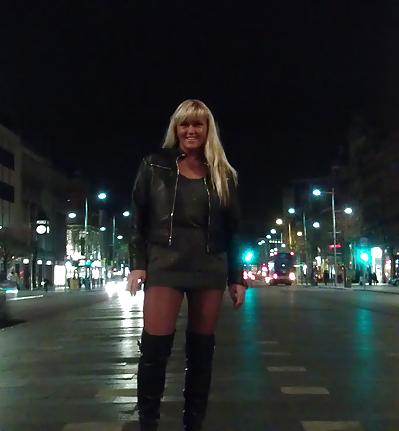 20P Nylon - upskirt - leg 41