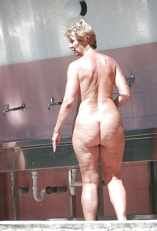 25P Matures and Grannies Nudist Asses Edition