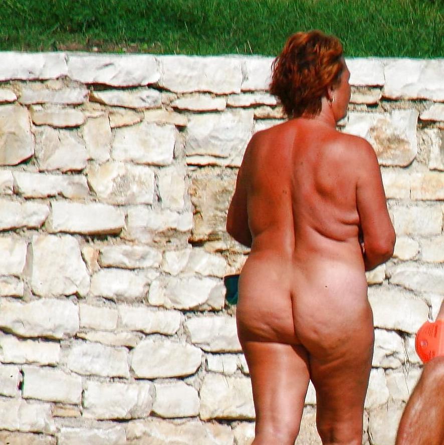 25P Matures and Grannies Nudist Asses Edition