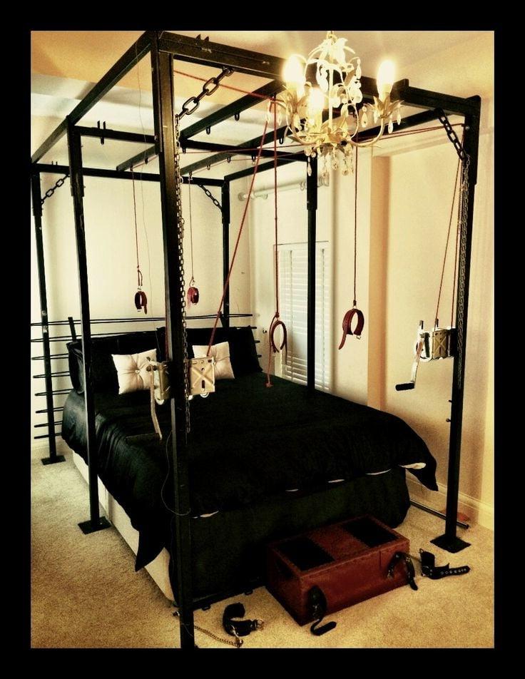 25P Mobilier BDSM