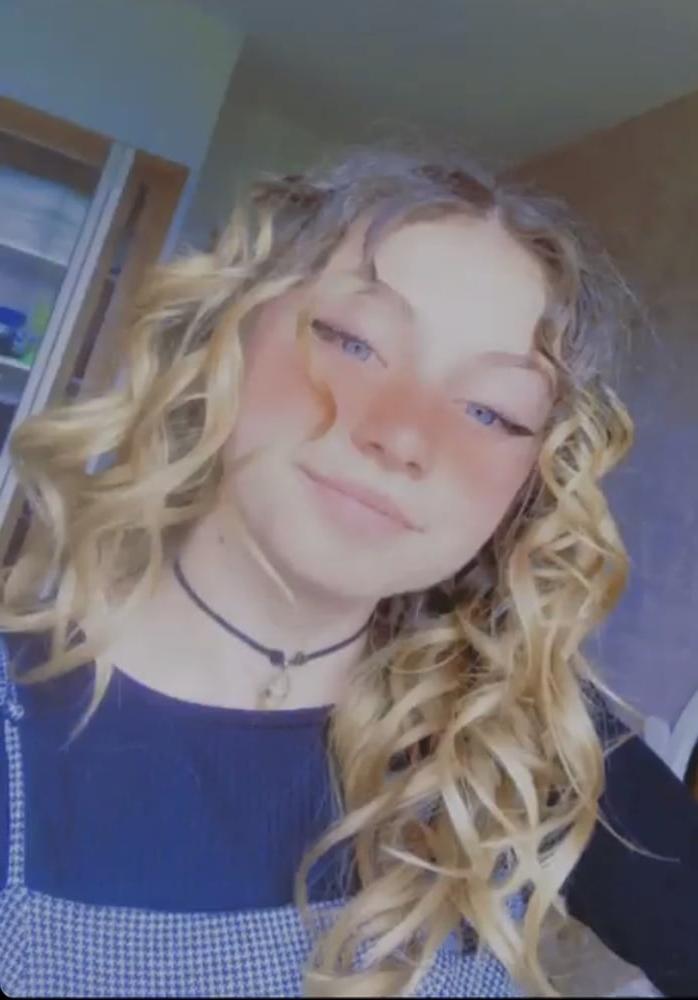 6P French teen blond
