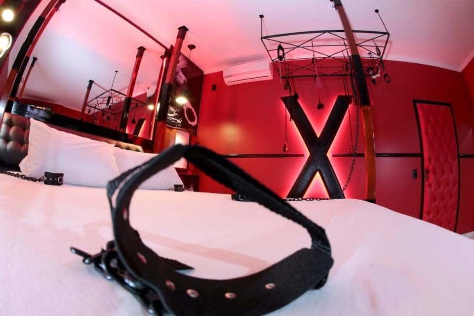 25P BDSM