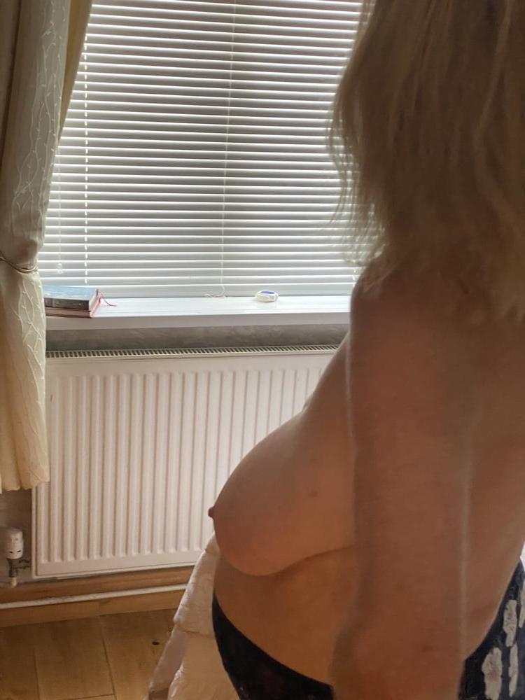 25P Suzzane saggy tits degrade her