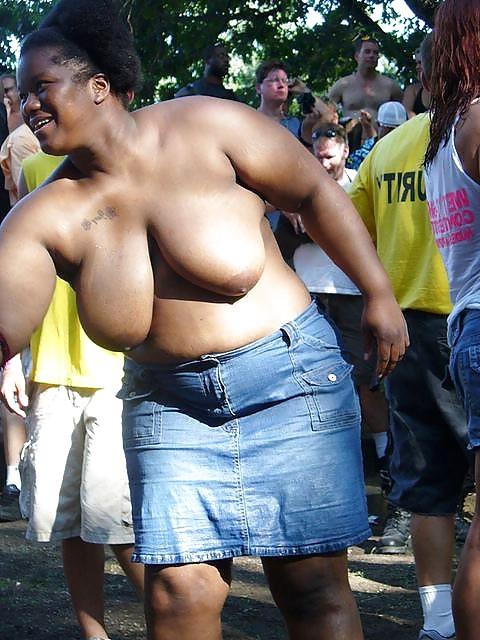 20P Busty women 245 (Saggy tits special)