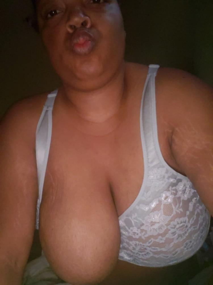 12P saggy black tits