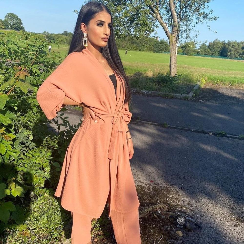 25P Paki Bengali sexy feet