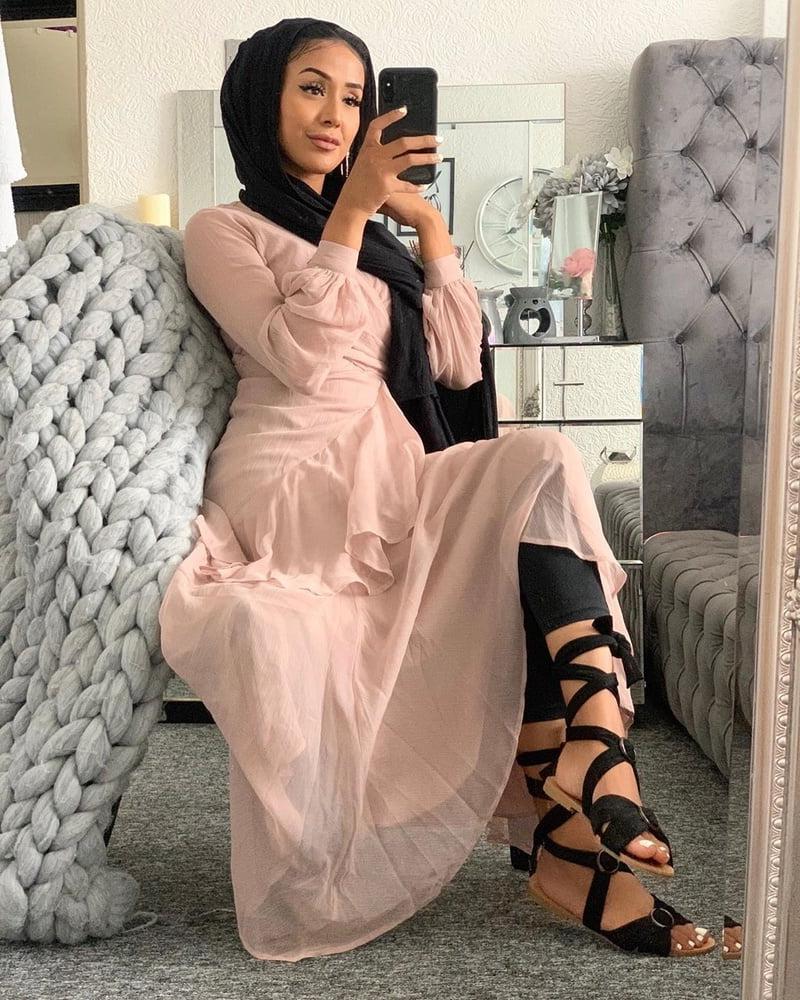 25P Paki Bengali sexy feet