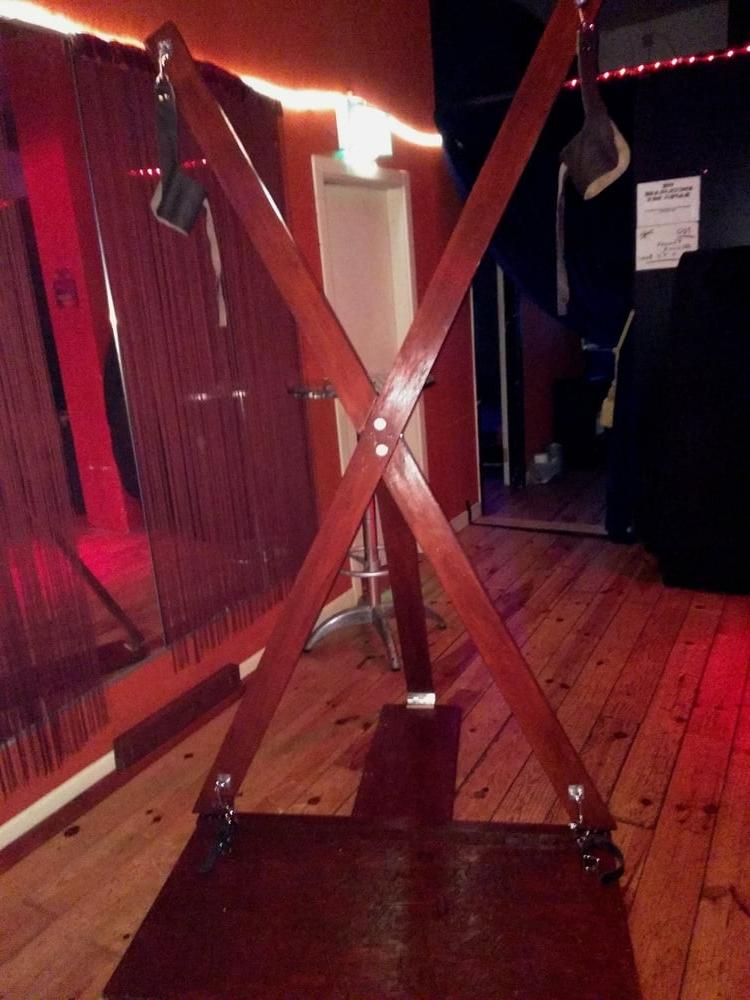 24P Cork Kink Club