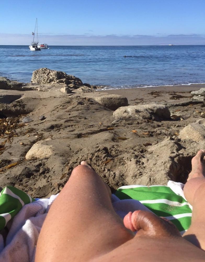 25P 0865 Nude Beach