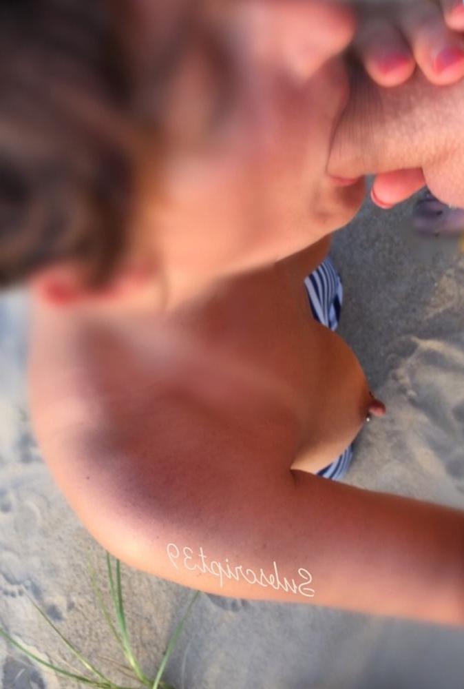25P 0865 Nude Beach