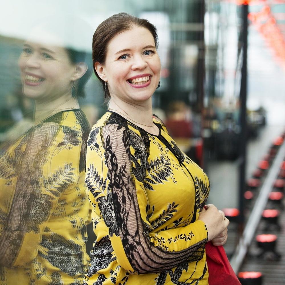 12P Huge tits Finnish MILF MP Anna Kontula