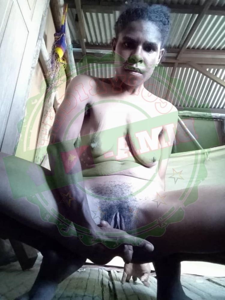 25P Saggy Boobs