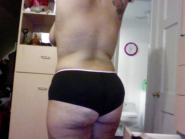 23P Phat Ass White Girls 2