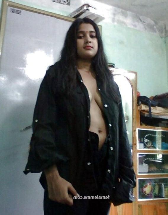 25P Beautiful bangladesh bhabhi nude photos