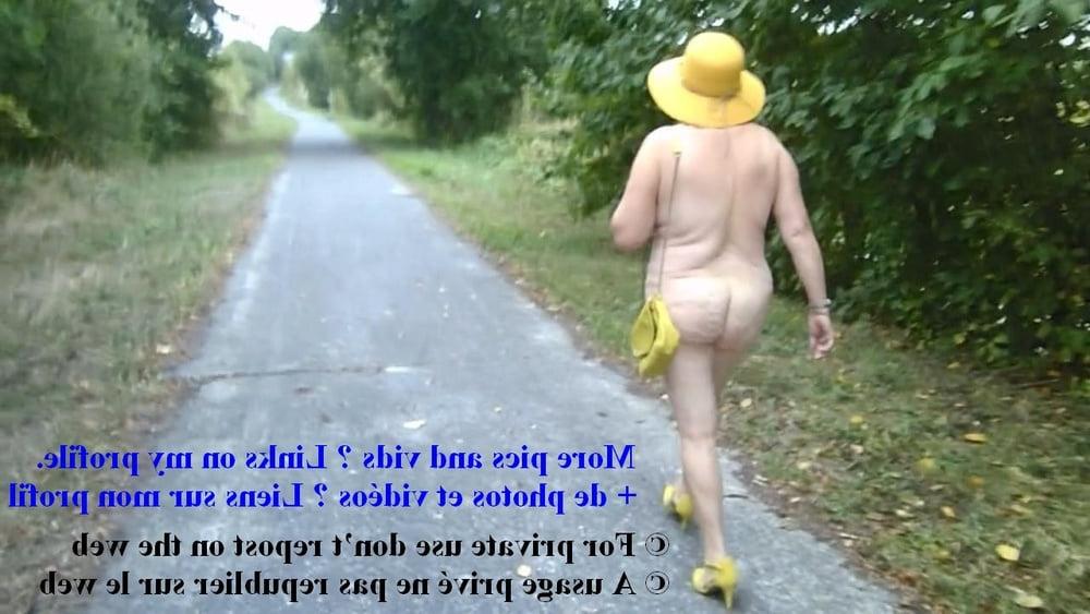 11P Nude walks