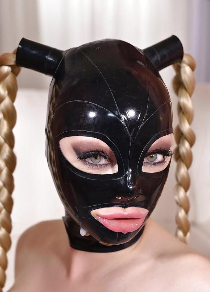 25P Lovely Latex