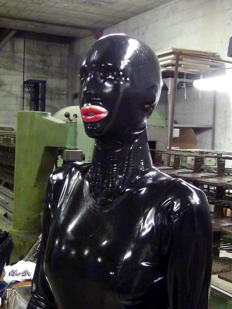 25P Lovely Latex