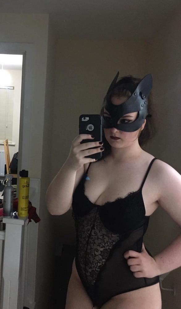 17P Mistress and a Latex Slut
