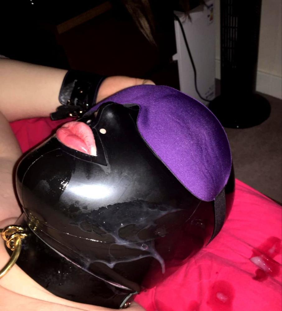 17P Mistress and a Latex Slut
