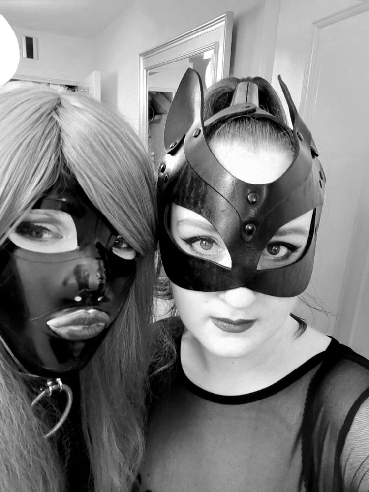 17P Mistress and a Latex Slut