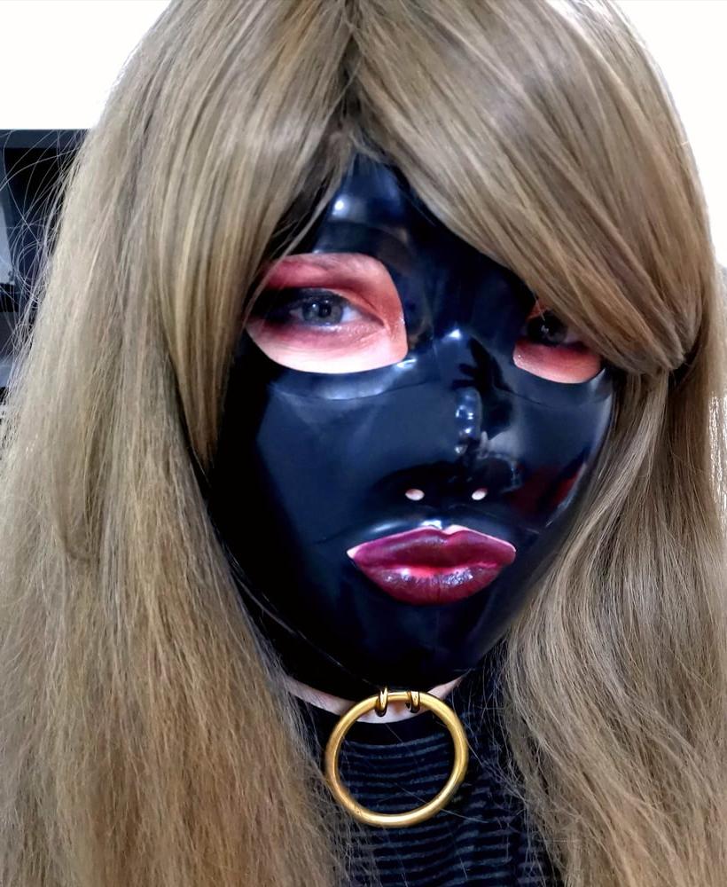 17P Mistress and a Latex Slut