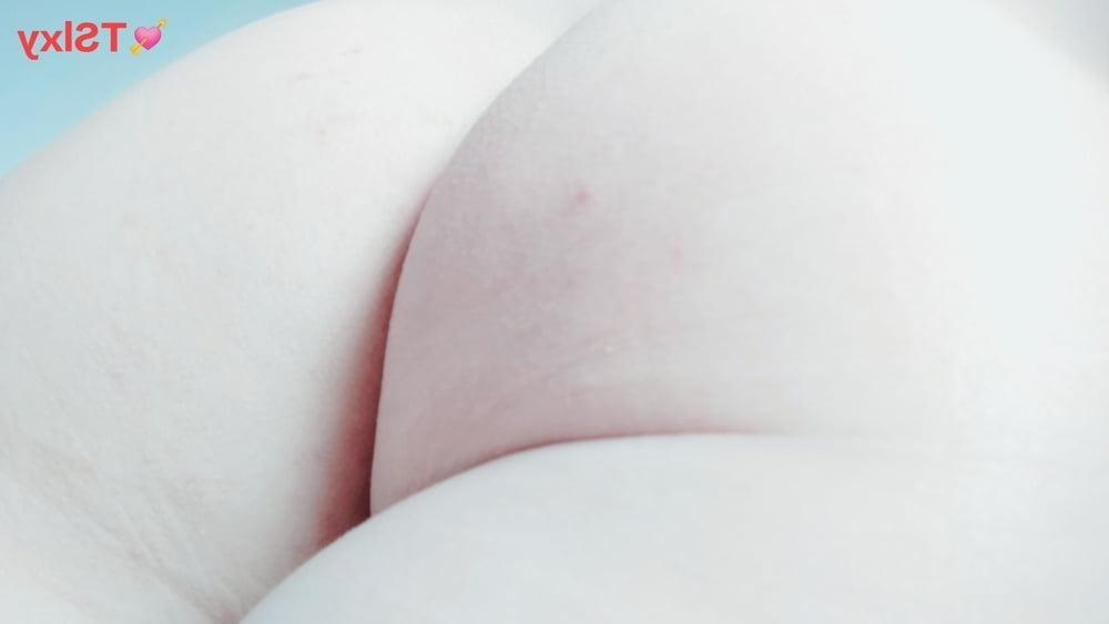 20P My big white ass