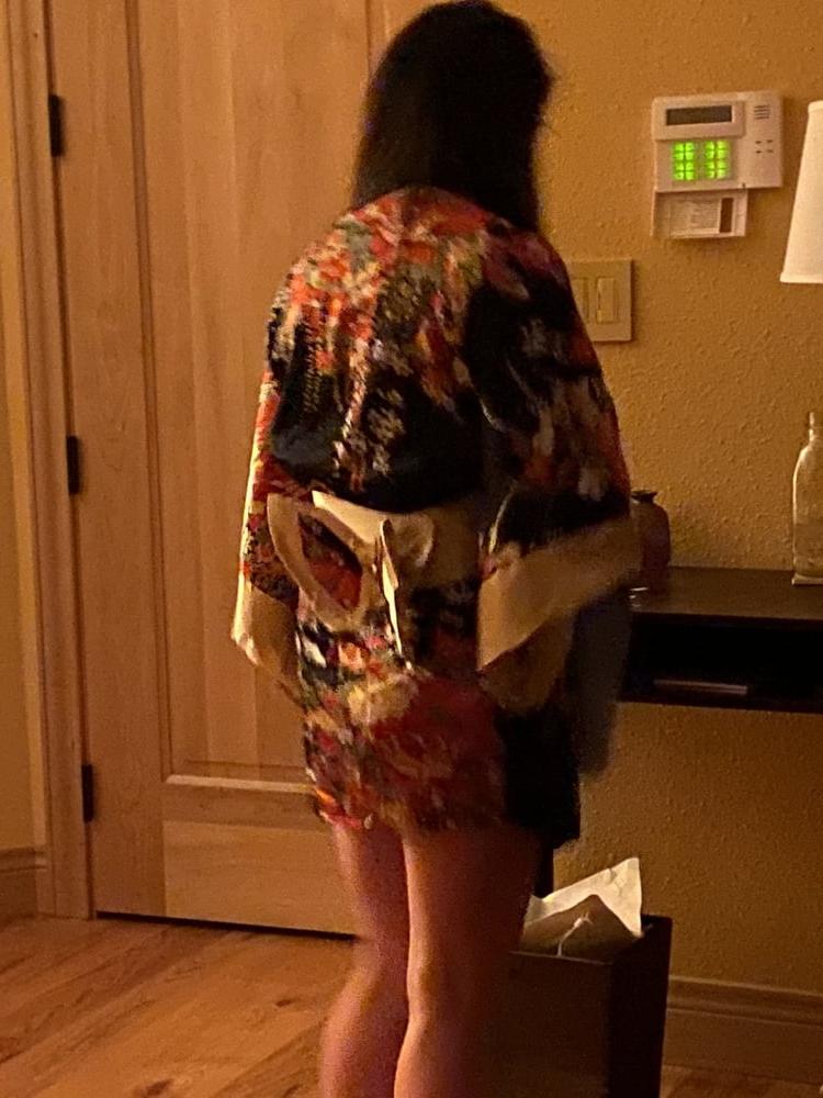 15P Asian MILF Loves Blue Stockings and Garter