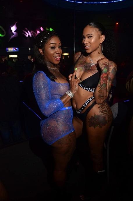 25P Ebony strip club 05