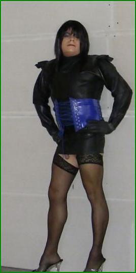 24P Latex TV Tanja