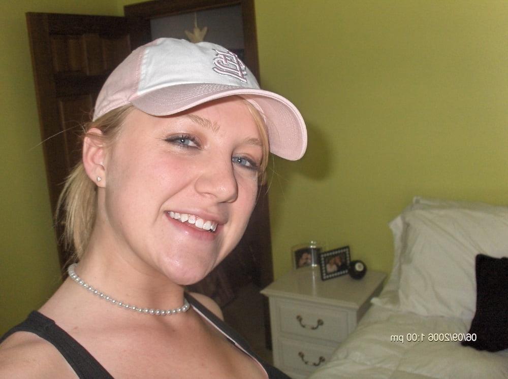 25P Exposed - Blonde Teen Spreads and Gets Facial